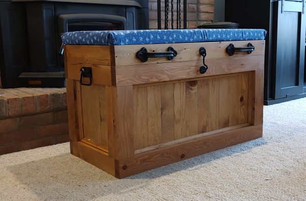 Blanket Chest Product Image